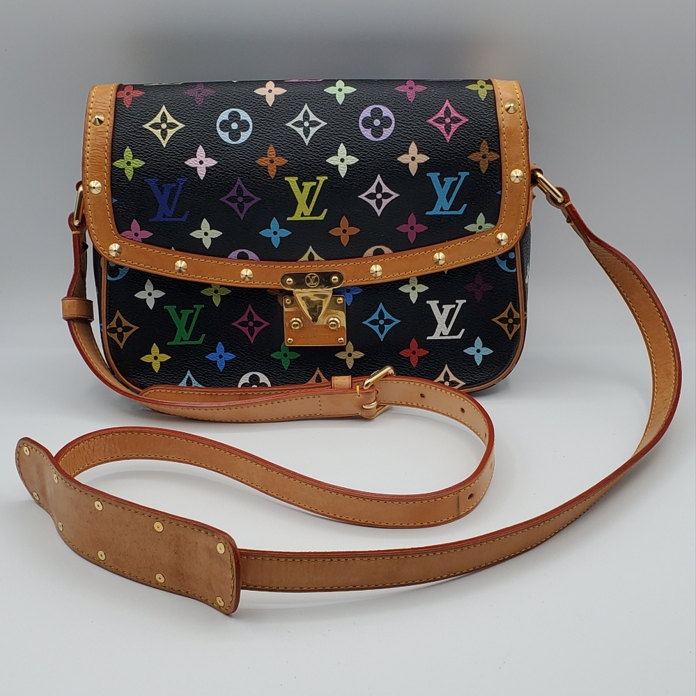 🎀 SOLD 🎀 Louis Vuitton Multicolor Sologne Black